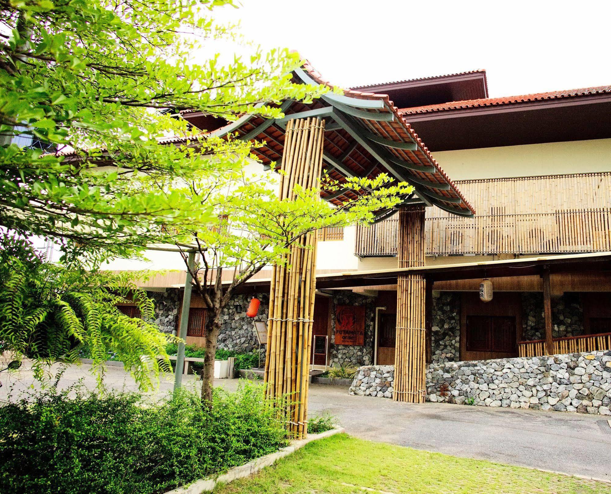 J. Park Hotel 春武里 外观 照片