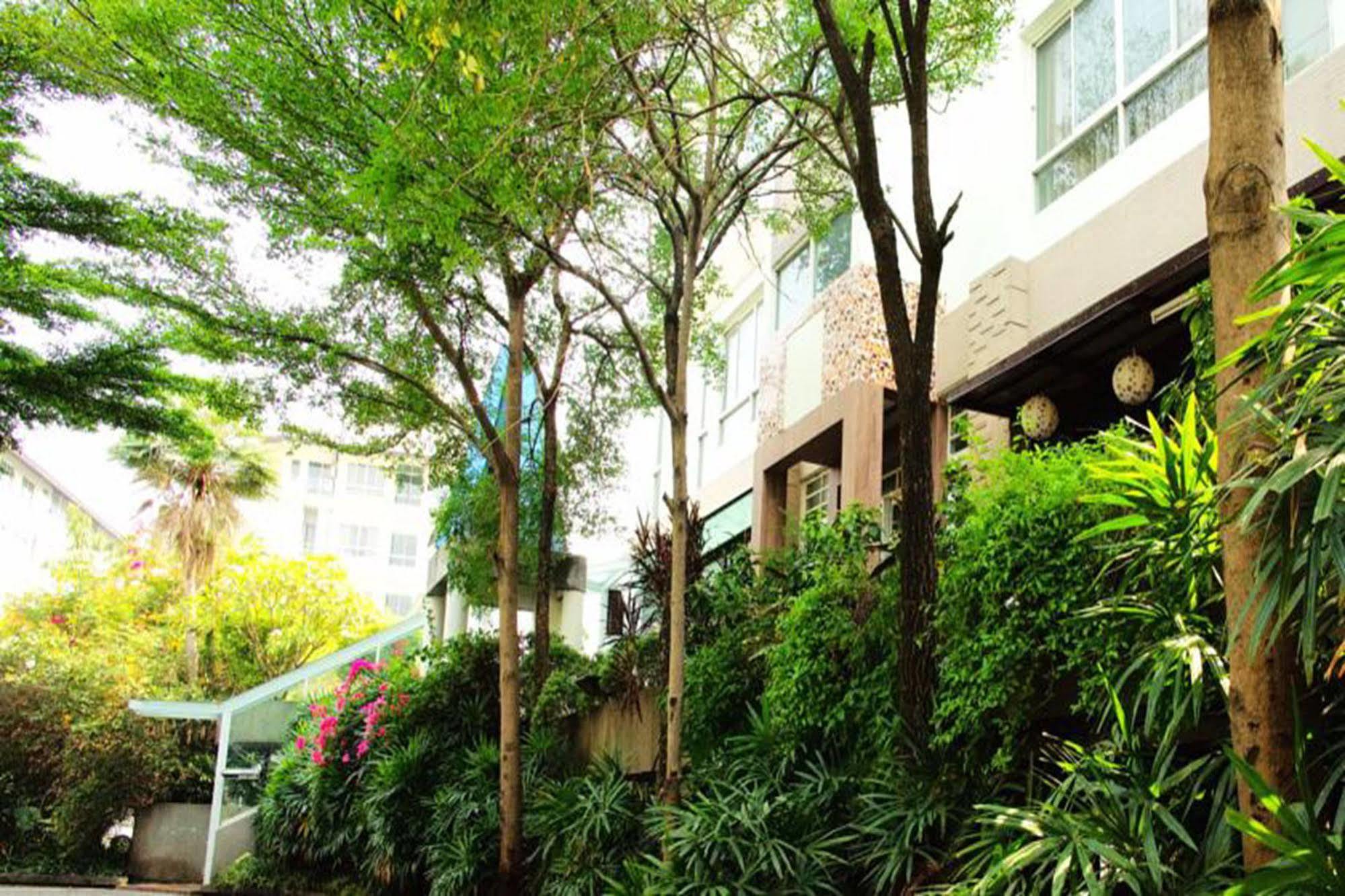 J. Park Hotel 春武里 外观 照片