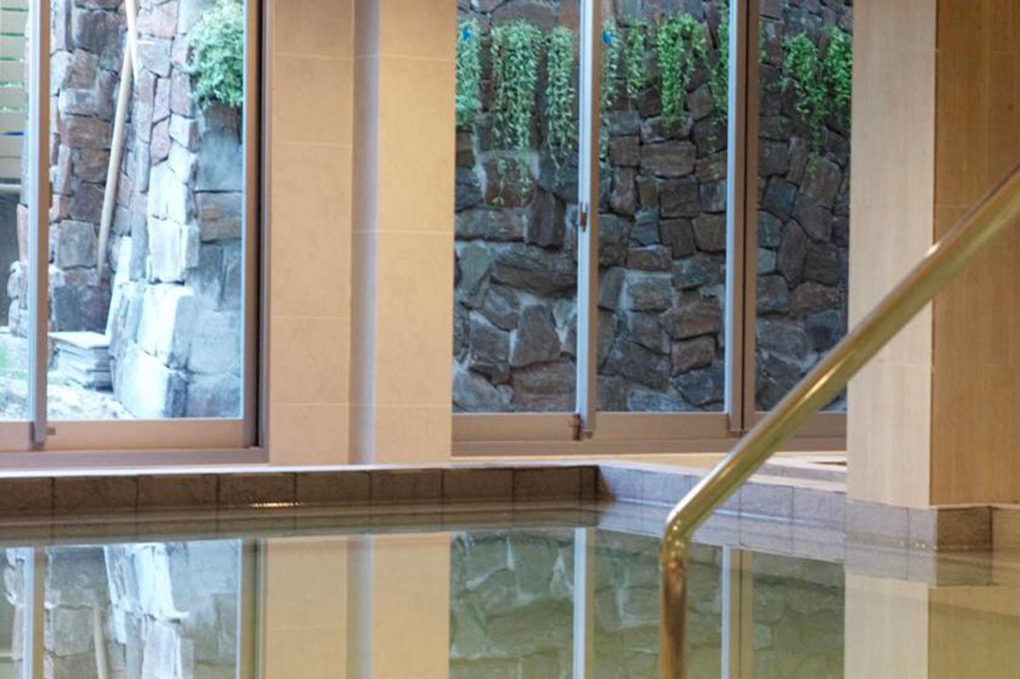 J. Park Hotel 春武里 外观 照片