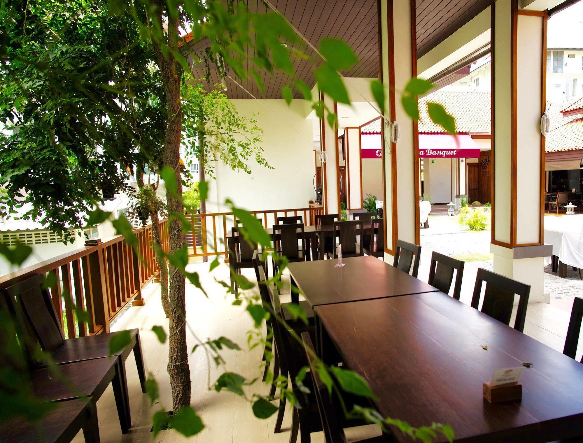J. Park Hotel 春武里 外观 照片